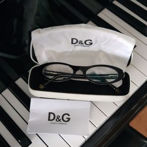 D&G authentic cat-eye glasses with case